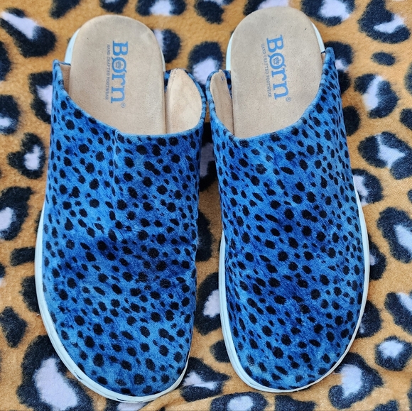 Born Zen Blue Cheetah Print Slides - Picture 4 of 7